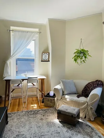 $2,795 | 92 Marlborough Street, Unit 9, Boston, MA 02116