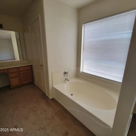 $2,095 | 10962 West Sheridan Street, Avondale, AZ 85392