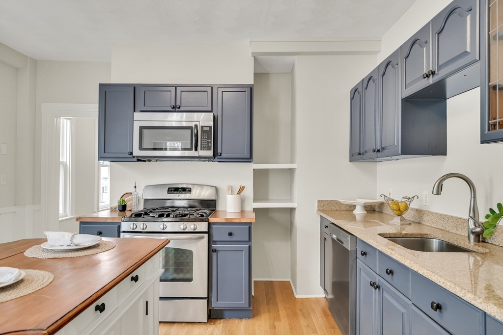 44 Albion Street, Unit A Somerville, MA 02143 - Photo 16 of 39