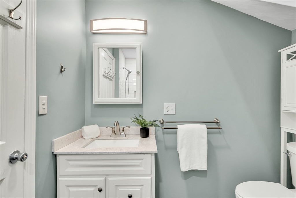 44 Albion Street, Unit A Somerville, MA 02143 - Photo 33 of 39