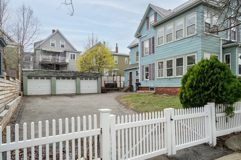 44 Albion Street, Unit A Somerville, MA 02143 - Photo 38 of 39