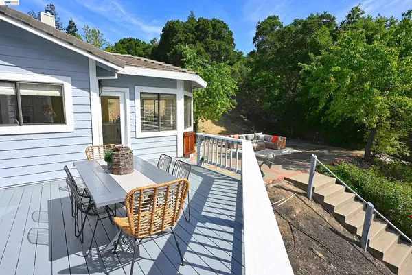 $1,635,000 | 16 McNamara Lane, Martinez, CA 94553
