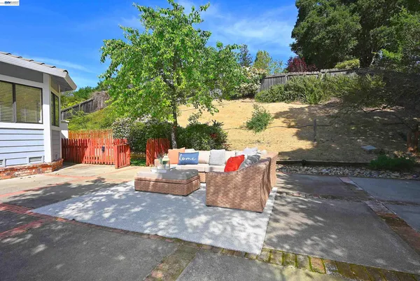 $1,635,000 | 16 McNamara Lane, Martinez, CA 94553
