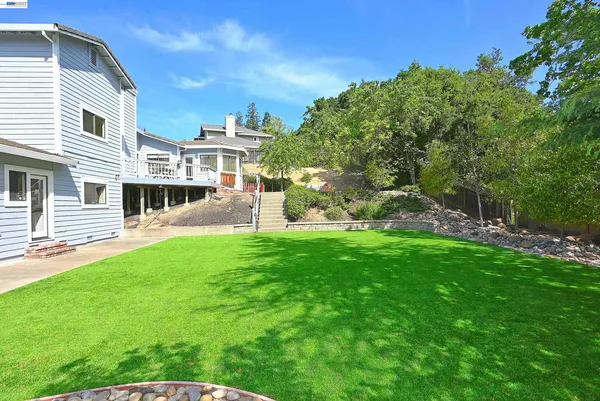 $1,635,000 | 16 McNamara Lane, Martinez, CA 94553