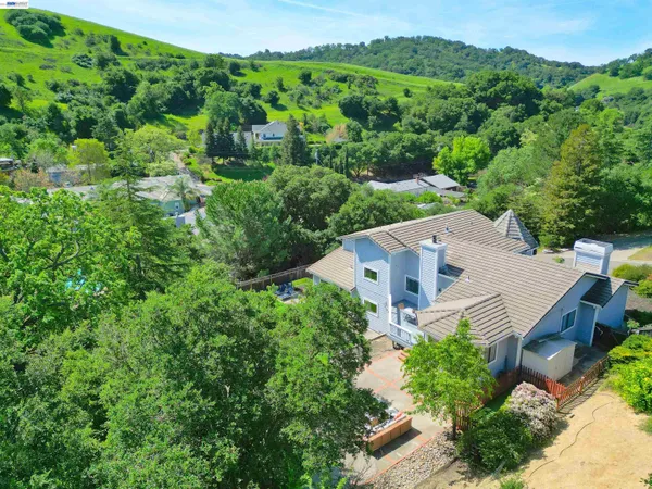 $1,635,000 | 16 McNamara Lane, Martinez, CA 94553