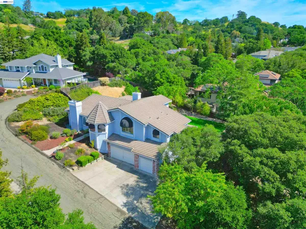 $1,635,000 | 16 McNamara Lane, Martinez, CA 94553
