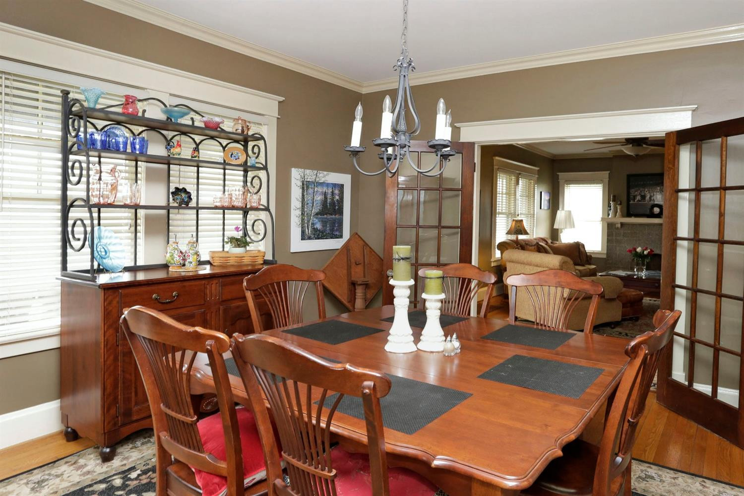 329 Sycamore Road Lexington, KY 40502 - Photo 5 of 29 Photo 5
