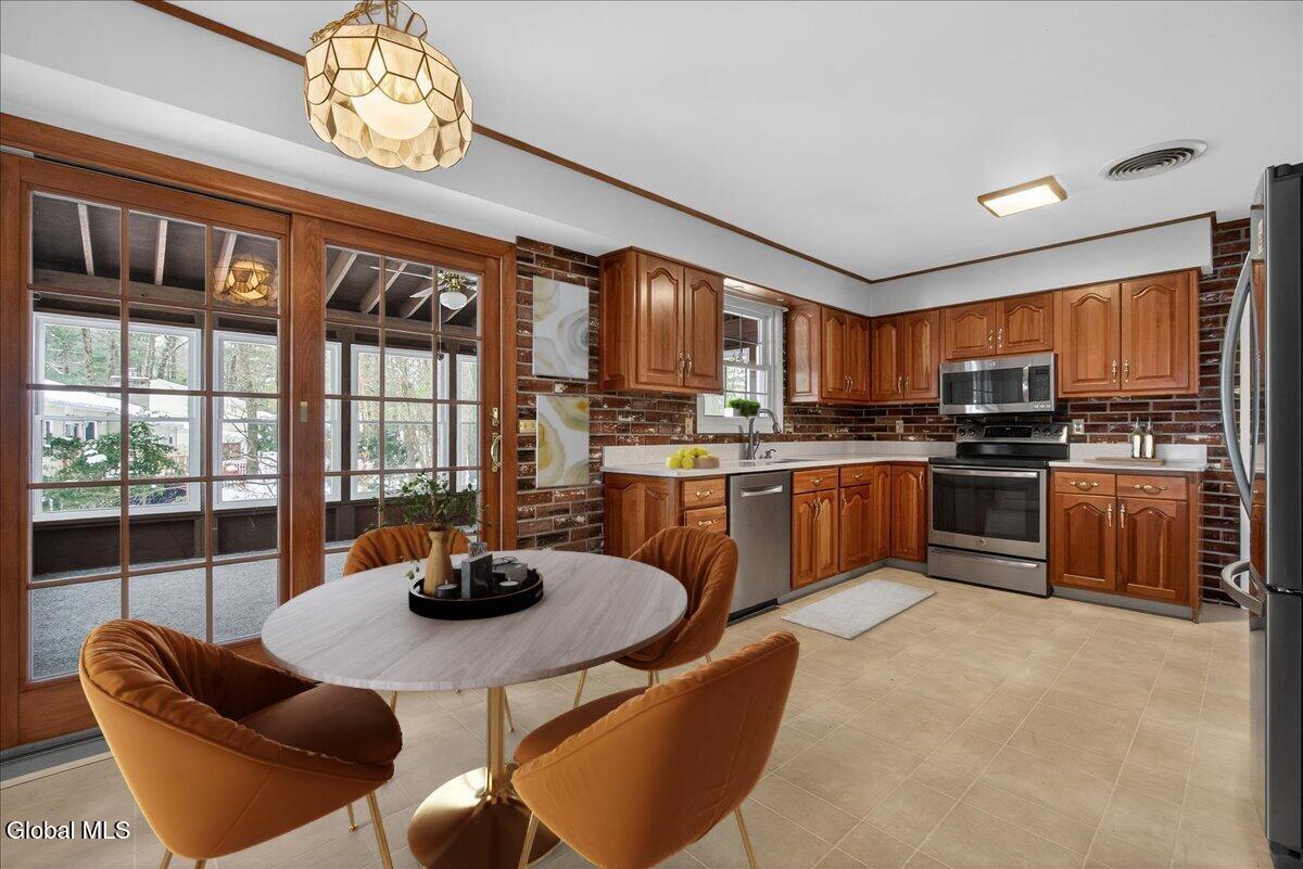 2 Summit Park Malta, NY 12019 - Photo 13 of 53 64-Property_514C_23-2_Summit_Park-23_28-