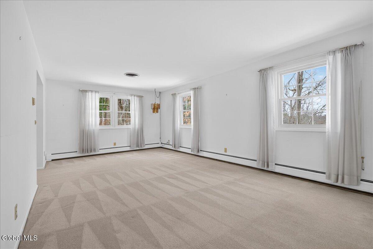 2 Summit Park Malta, NY 12019 - Photo 6 of 53 35-2 Summit Park-35
