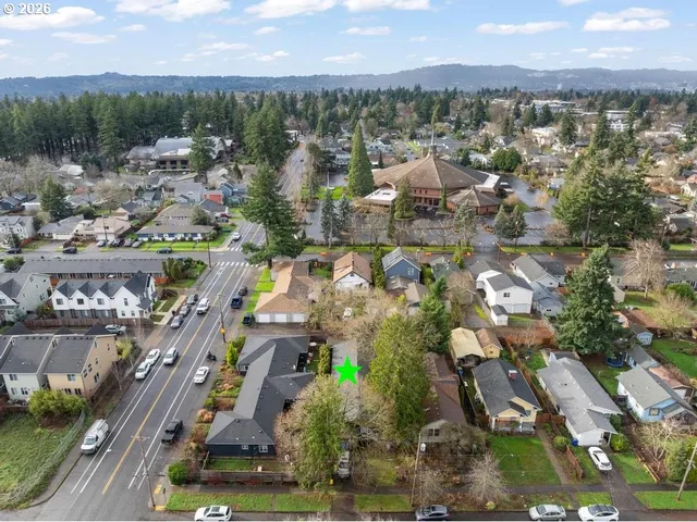 $450,000 | 6421 Southeast 58th Avenue, Portland, OR 97206