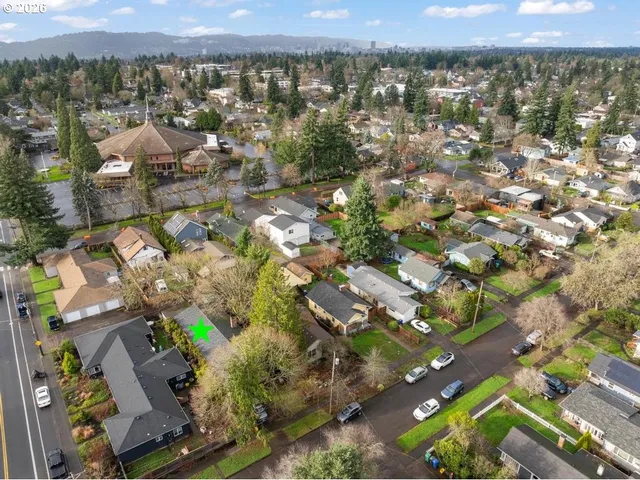 $450,000 | 6421 Southeast 58th Avenue, Portland, OR 97206