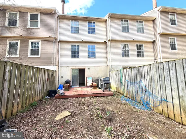 $345,000 | 6668 Ducketts Lane, Unit 189, Elkridge, MD 21075