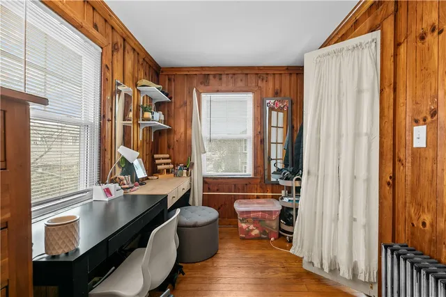 $2,800 | 31 West Narragansett Avenue, Unit 2, Newport, RI 02840