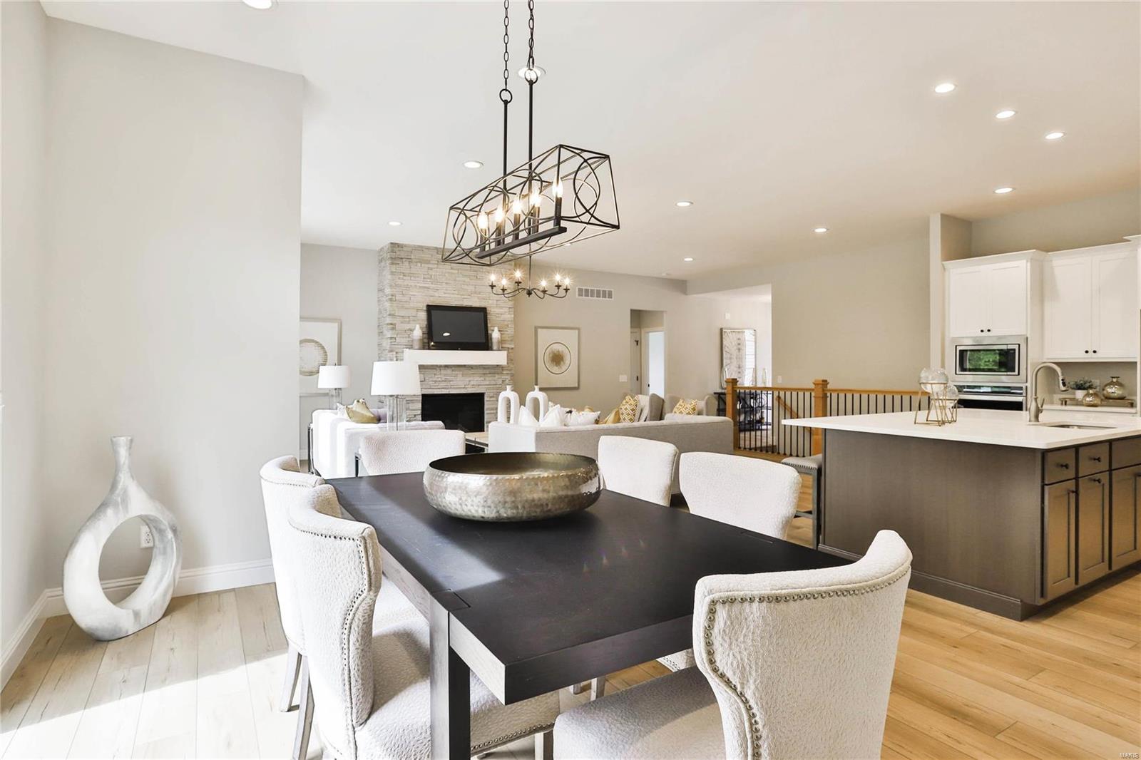 689 Summit Road Fenton, MO 63026 - Photo 2 of 40