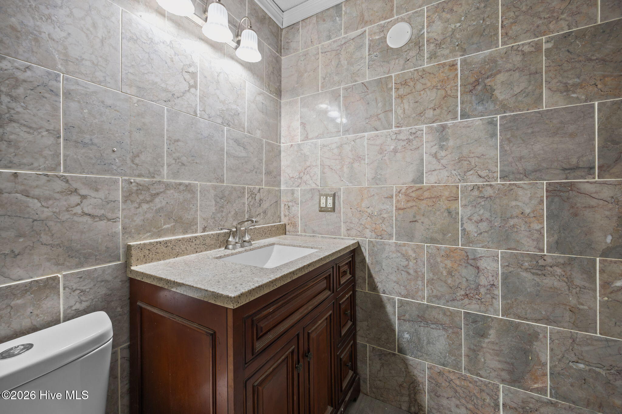 2706 Country Club Road Jacksonville, NC 28546 - Photo 14 of 43 17-web-or-mls-2706 Country Club Rd. 27