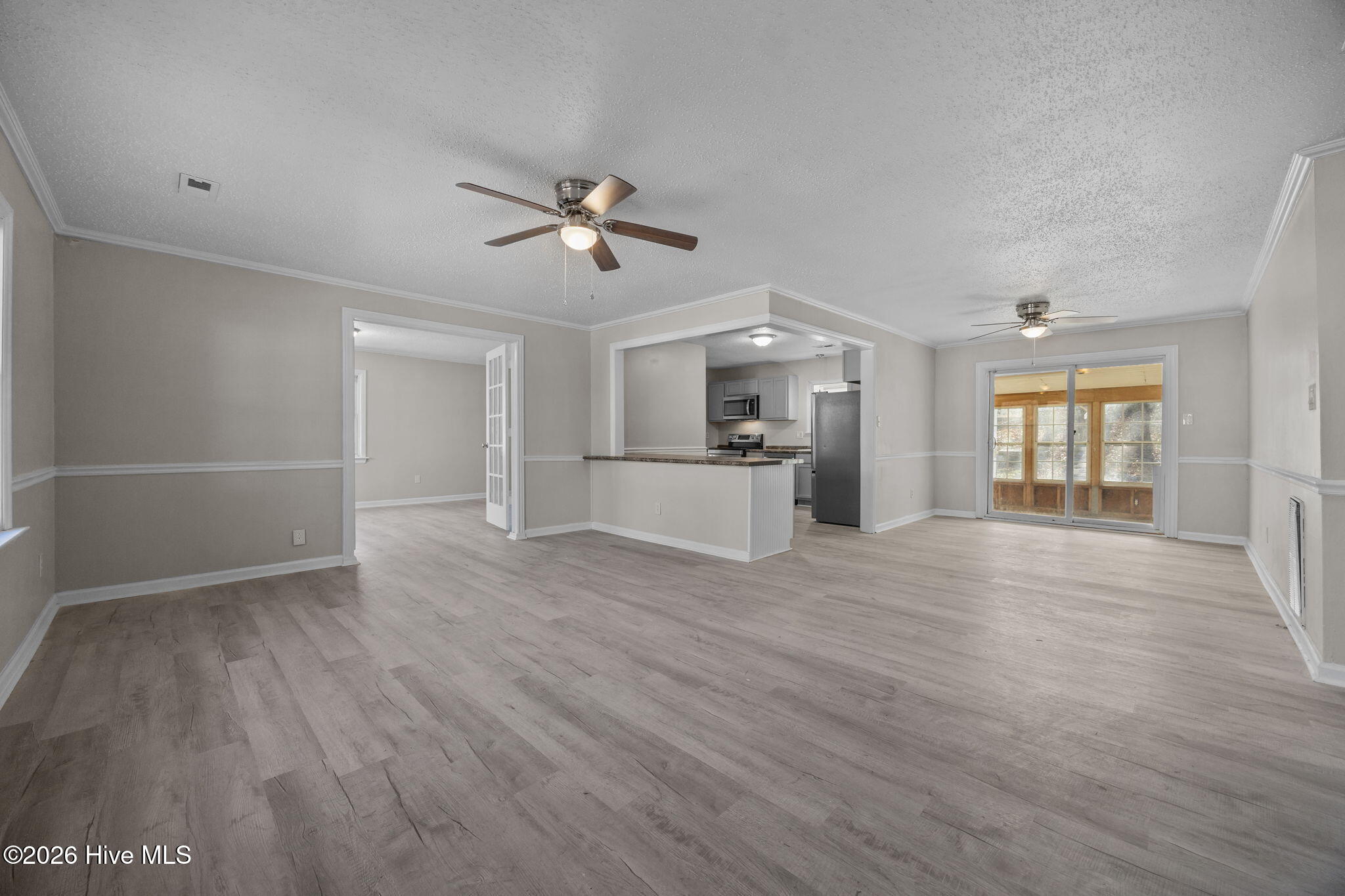 2706 Country Club Road Jacksonville, NC 28546 - Photo 4 of 43 27-web-or-mls-2706 Country Club Rd. 55