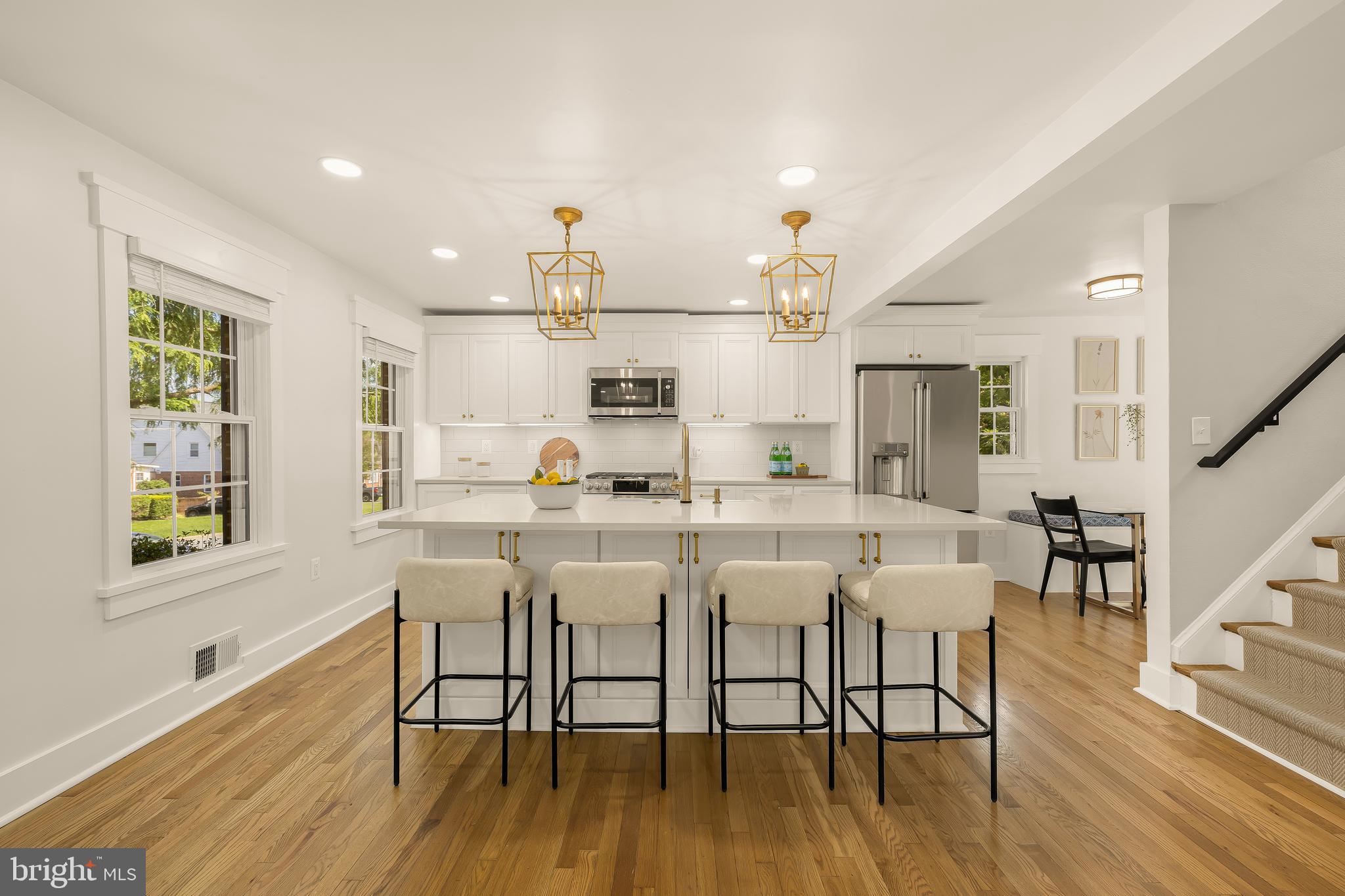 2832 Summerfield Road Falls Church, VA 22042 - Photo 4 of 43