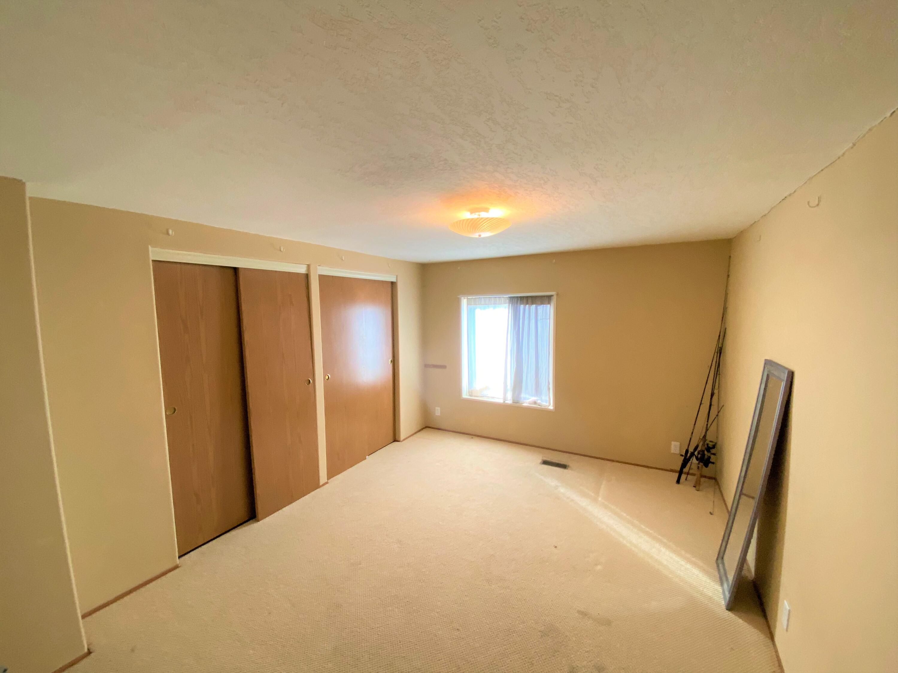 4035 Dodge Road White City, OR 97503 - Photo 22 of 35 Third Bedroom