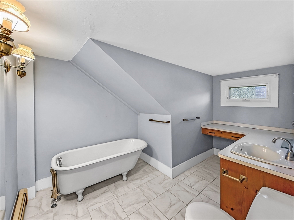 446 Westford Street Dunstable, MA 01827 - Photo 16 of 42
