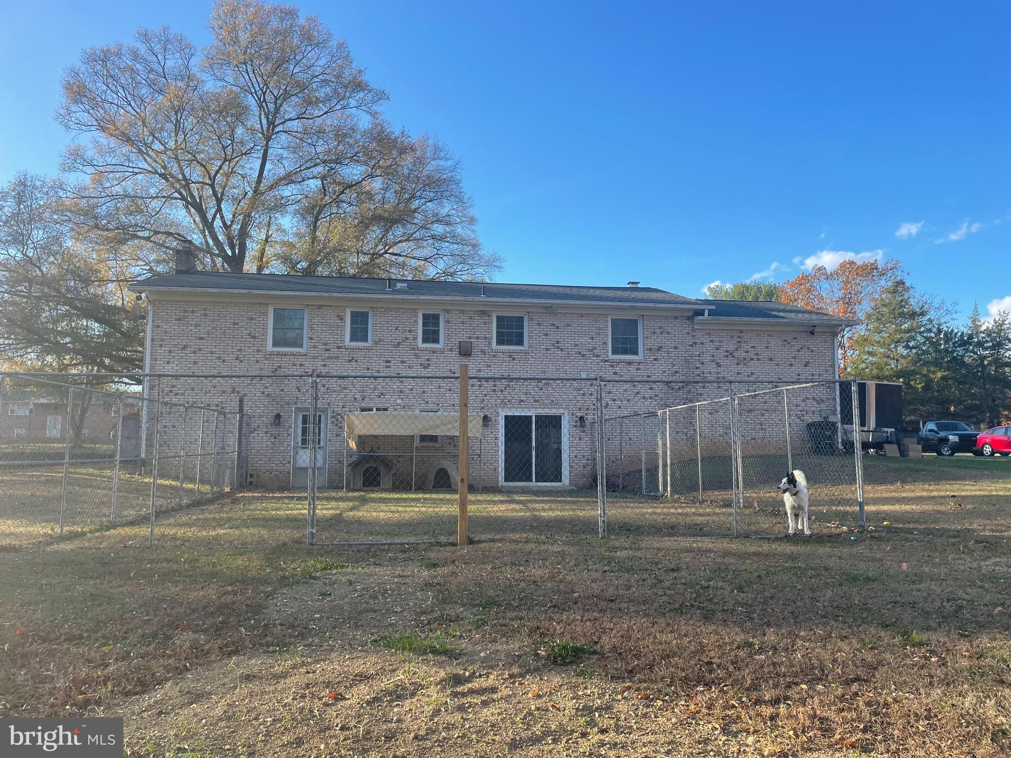 13710 South Springfield Road Brandywine, MD 20613 - Photo 11 of 64 a front view of a house with garden