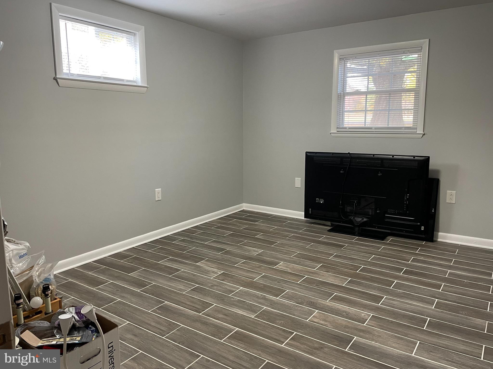 13710 South Springfield Road Brandywine, MD 20613 - Photo 54 of 64 a room with a bed and a window