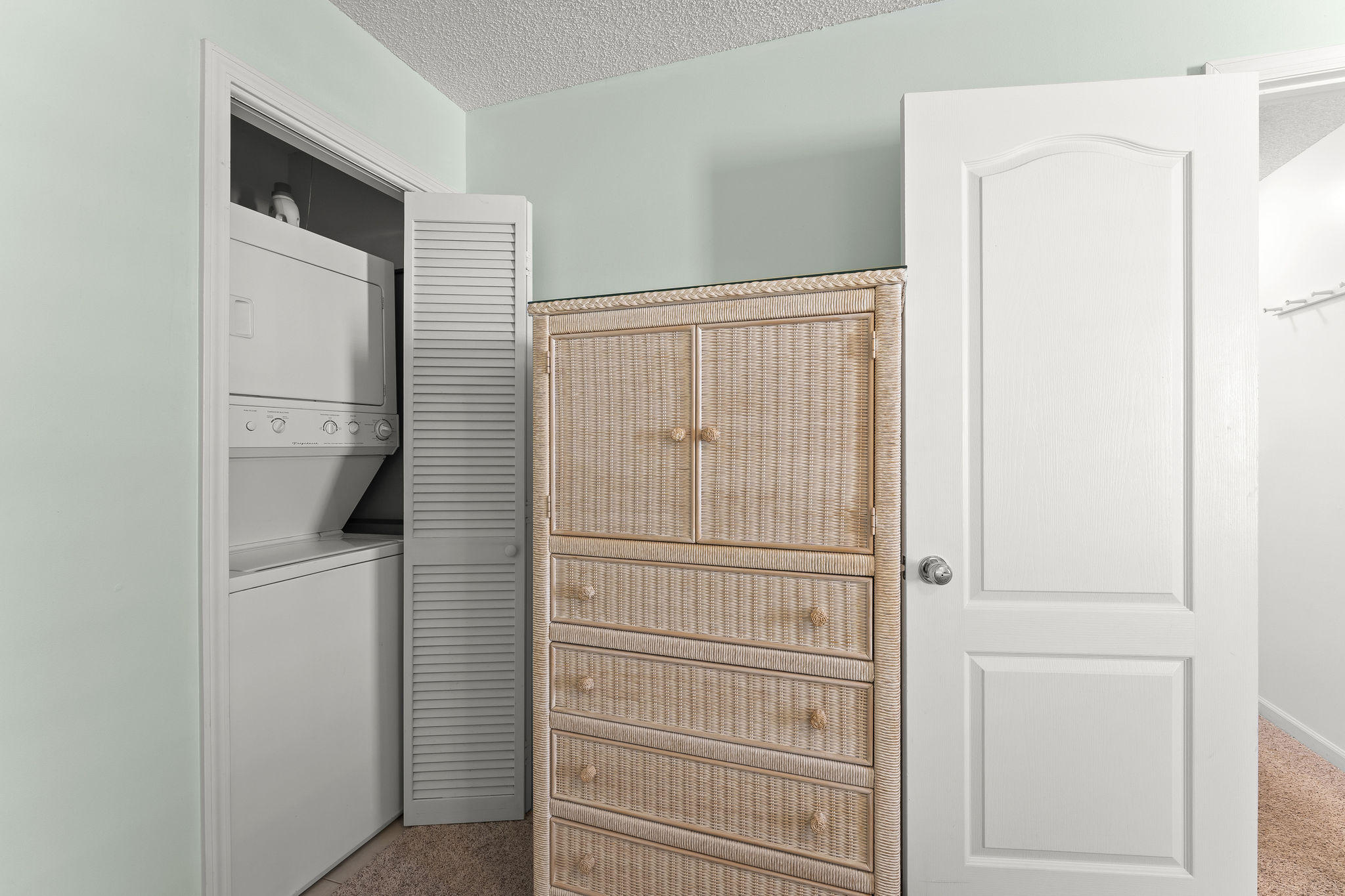 17462 Front Beach Road, Unit 77H Panama City Beach, FL 32413 - Photo 15 of 28 a view of walk in closet