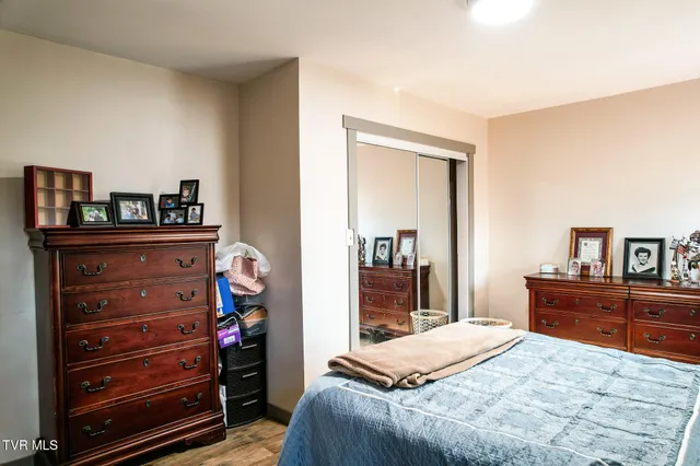 $450,000 | 2087 Fodderstack Mountain Loop, Greeneville, TN 37745