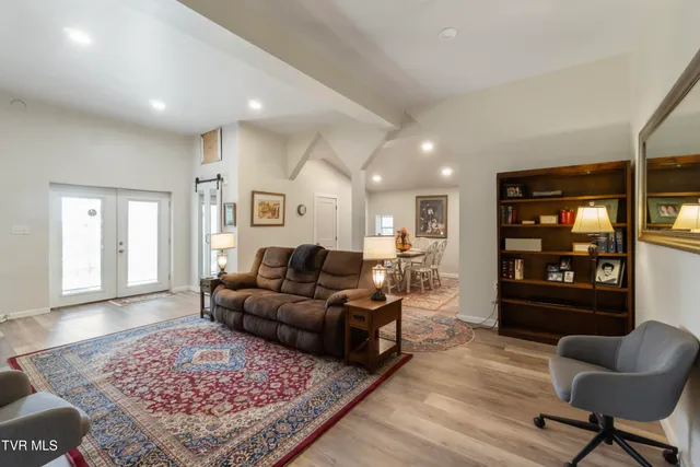 $450,000 | 2087 Fodderstack Mountain Loop, Greeneville, TN 37745