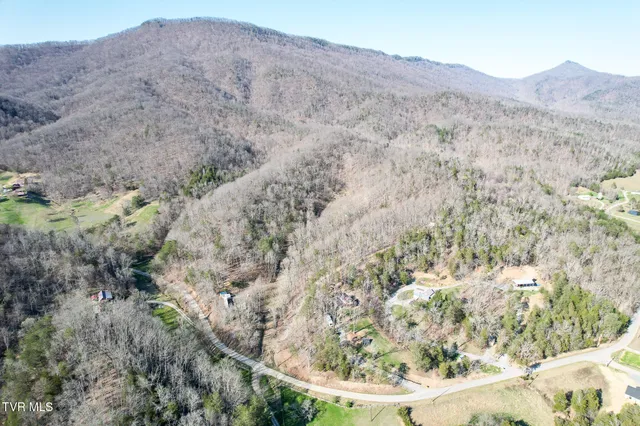 $450,000 | 2087 Fodderstack Mountain Loop, Greeneville, TN 37745