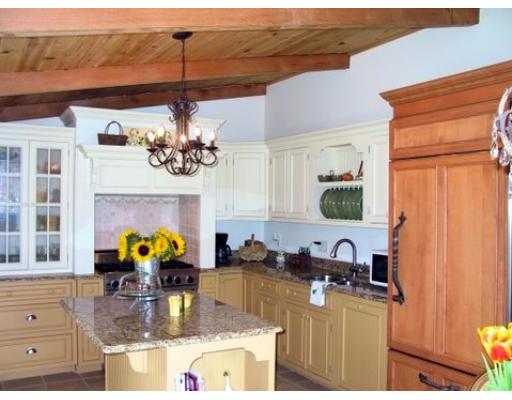 38 South Acton Road Stow, MA 01775 - Photo 4 of 18