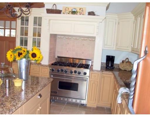 38 South Acton Road Stow, MA 01775 - Photo 5 of 18