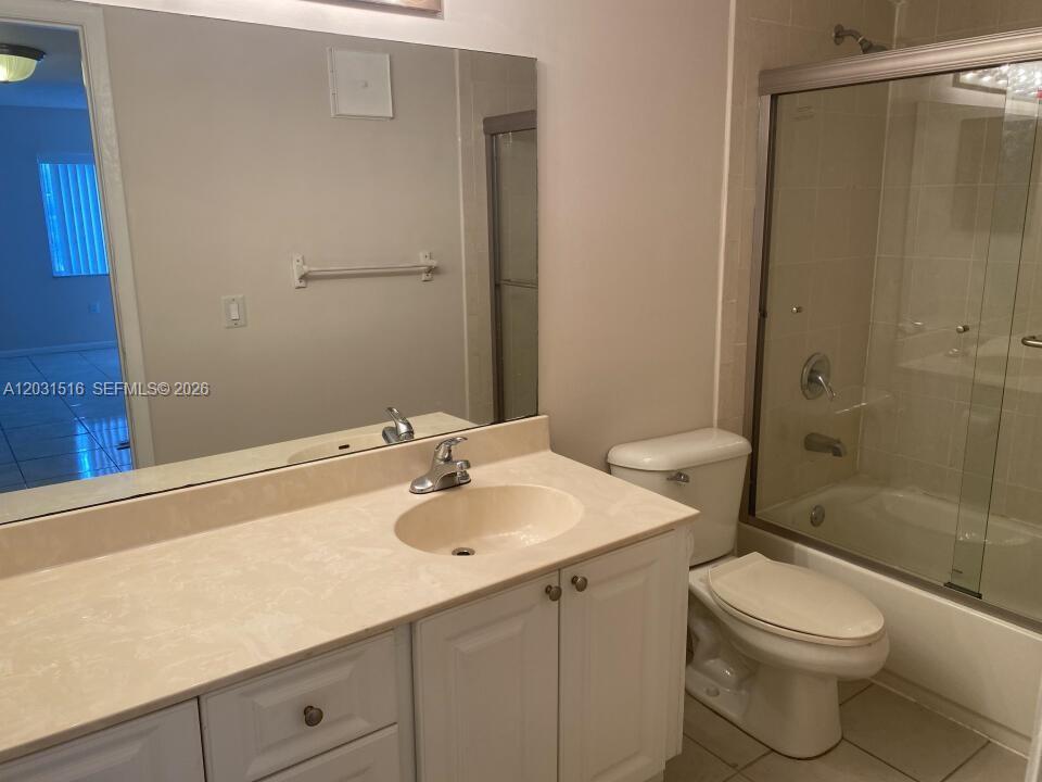 721 North Pine Island Road, Unit 304 Plantation, FL 33324 - Photo 6 of 8