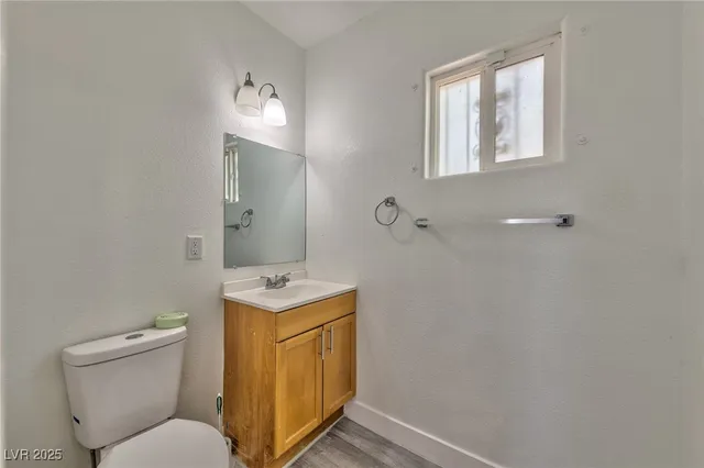 $1,095 | 339 North 10th Street, Unit 1, Las Vegas, NV 89101