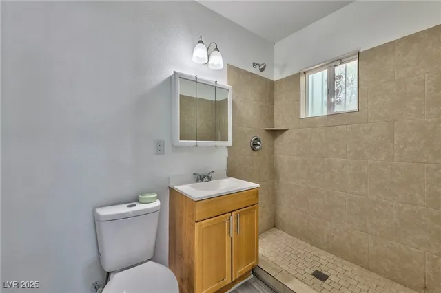 $1,095 | 339 North 10th Street, Unit 1, Las Vegas, NV 89101