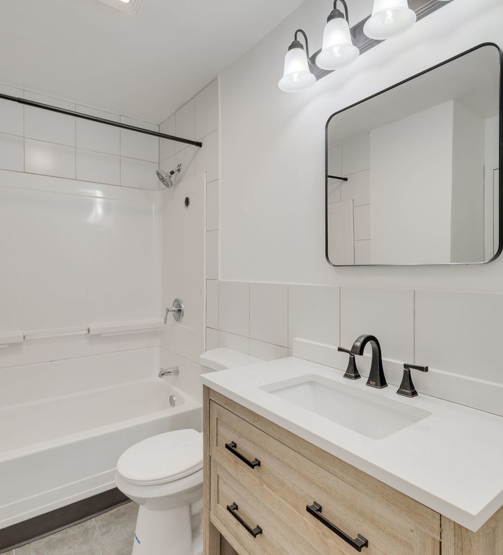 533 Redwood Road Bolingbrook, IL 60440 - Photo 11 of 17