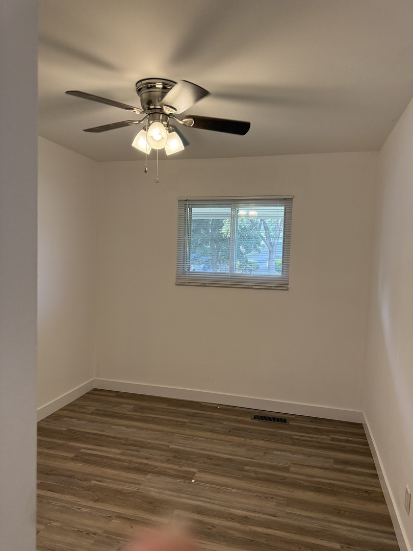 533 Redwood Road Bolingbrook, IL 60440 - Photo 13 of 20