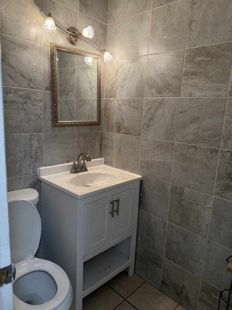 533 Redwood Road Bolingbrook, IL 60440 - Photo 16 of 20