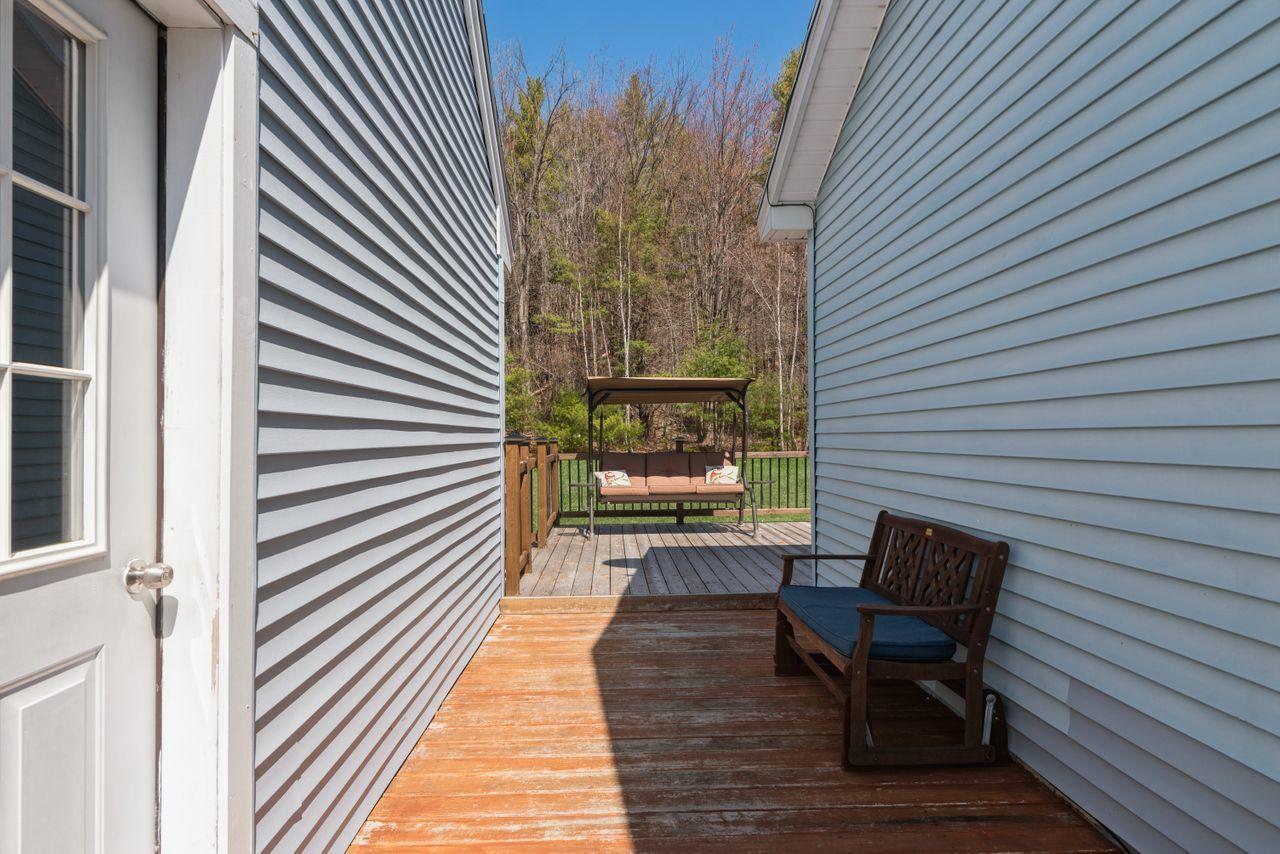 195 Webber Road North Waterboro, ME 04061 - Photo 6 of 26 07_195WebberRd_2007_HiRes
