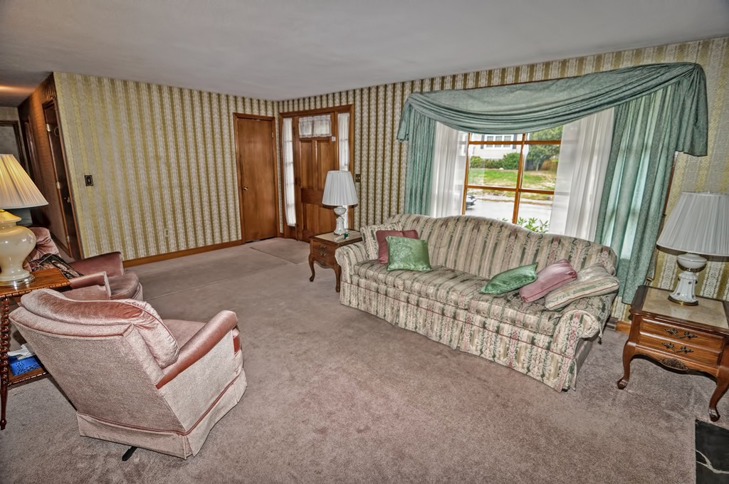 59 Arnold Road Norwood, MA 02062 - Photo 18 of 29 Gallery Image 18