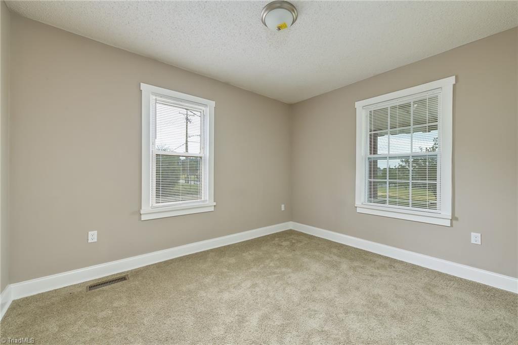 2002 McConnell Road Greensboro, NC 27401 - Photo 14 of 28 Gallery Image 14
