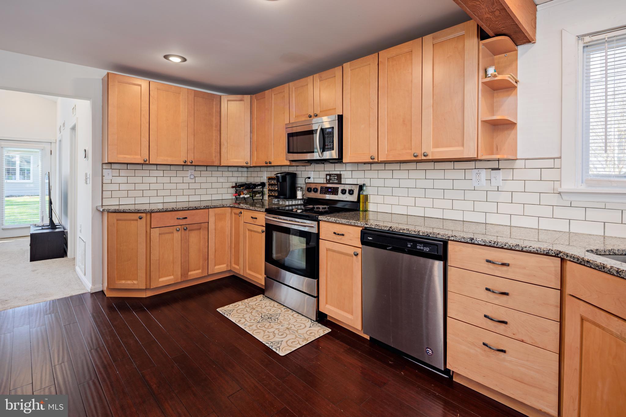 313 Cadle Avenue Edgewater, MD 21037 - Photo 17 of 62