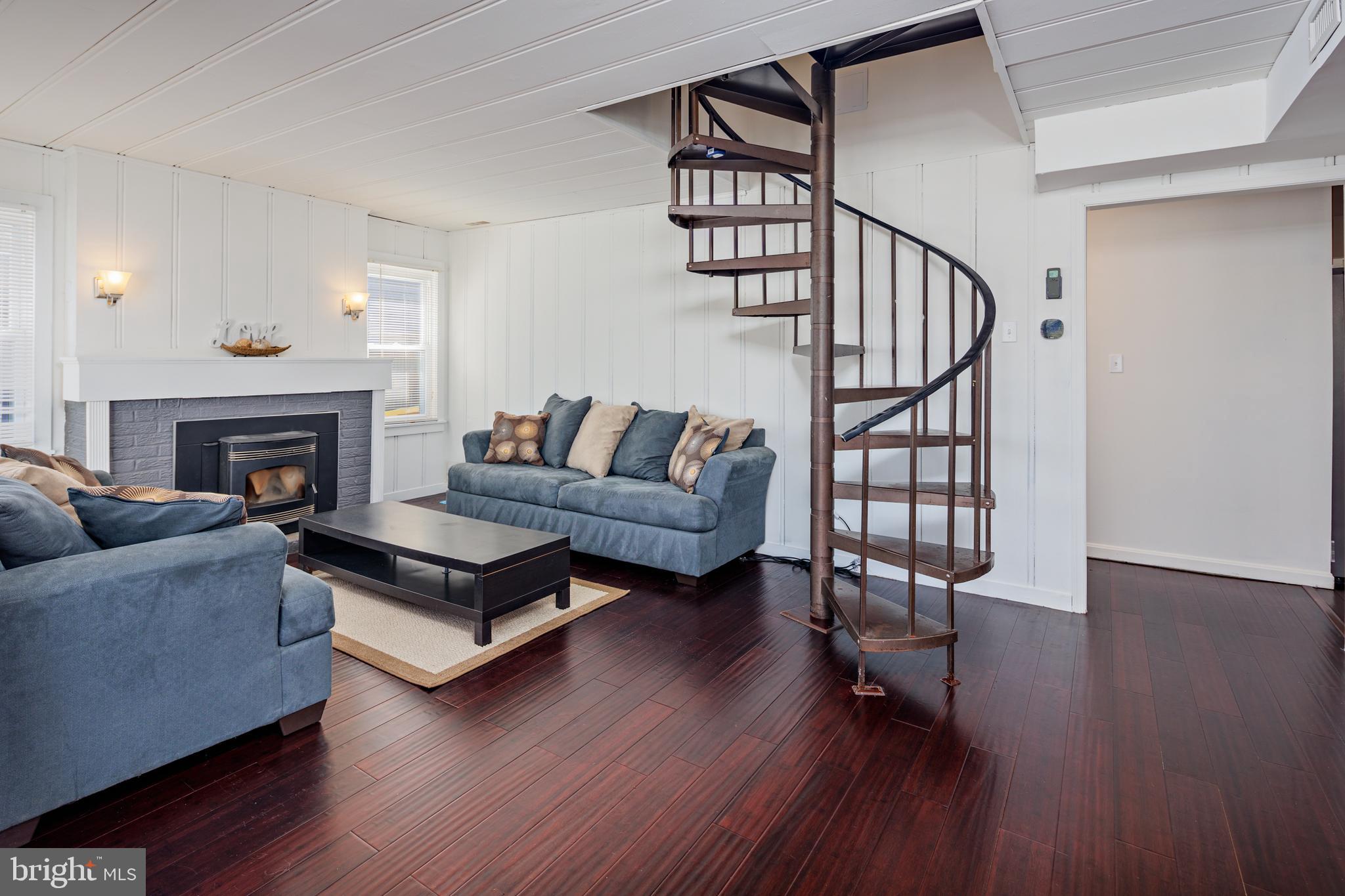 313 Cadle Avenue Edgewater, MD 21037 - Photo 5 of 62