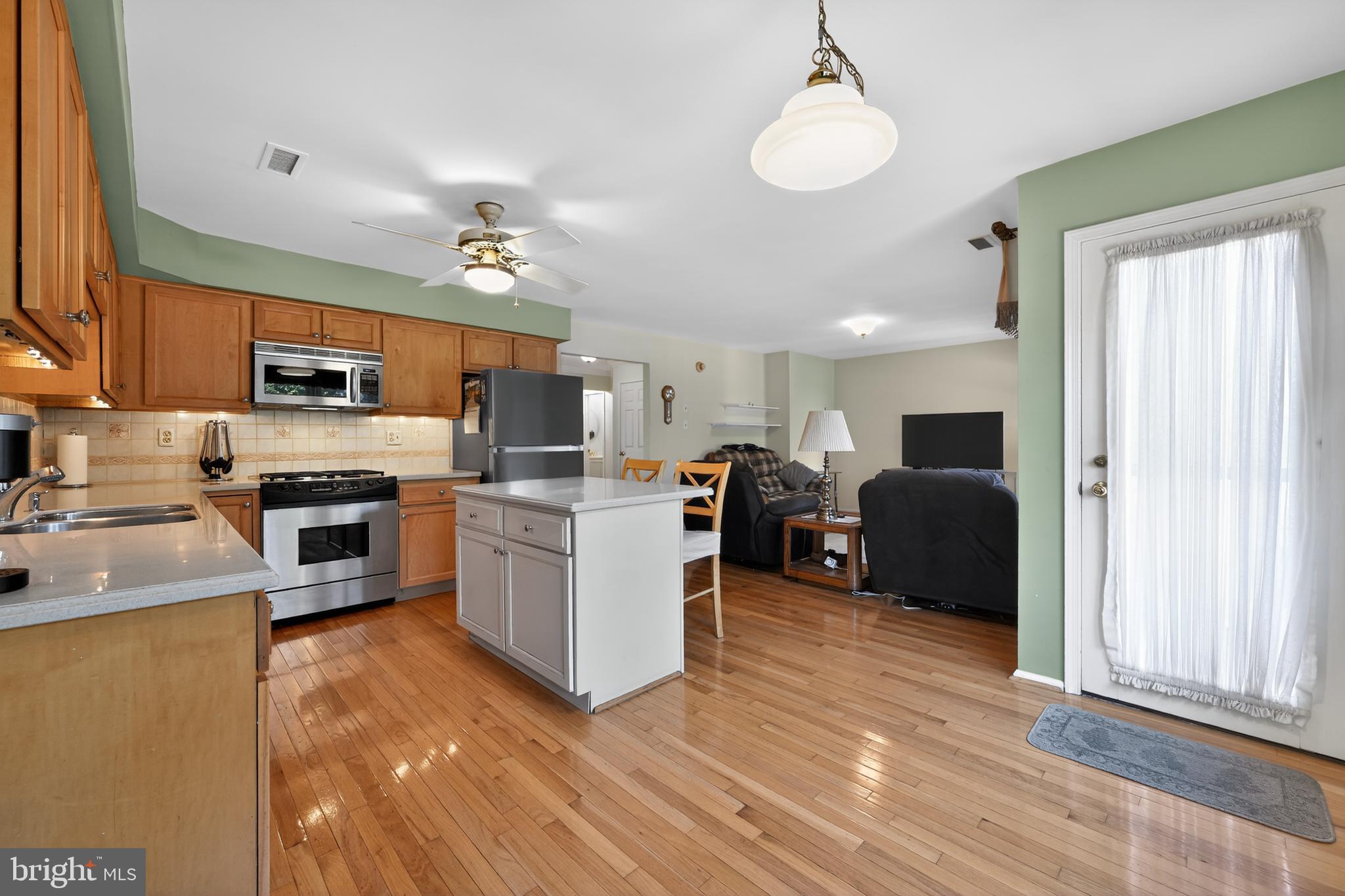 62 Harlow Circle Ambler, PA 19002 - Photo 11 of 22 Kitchen