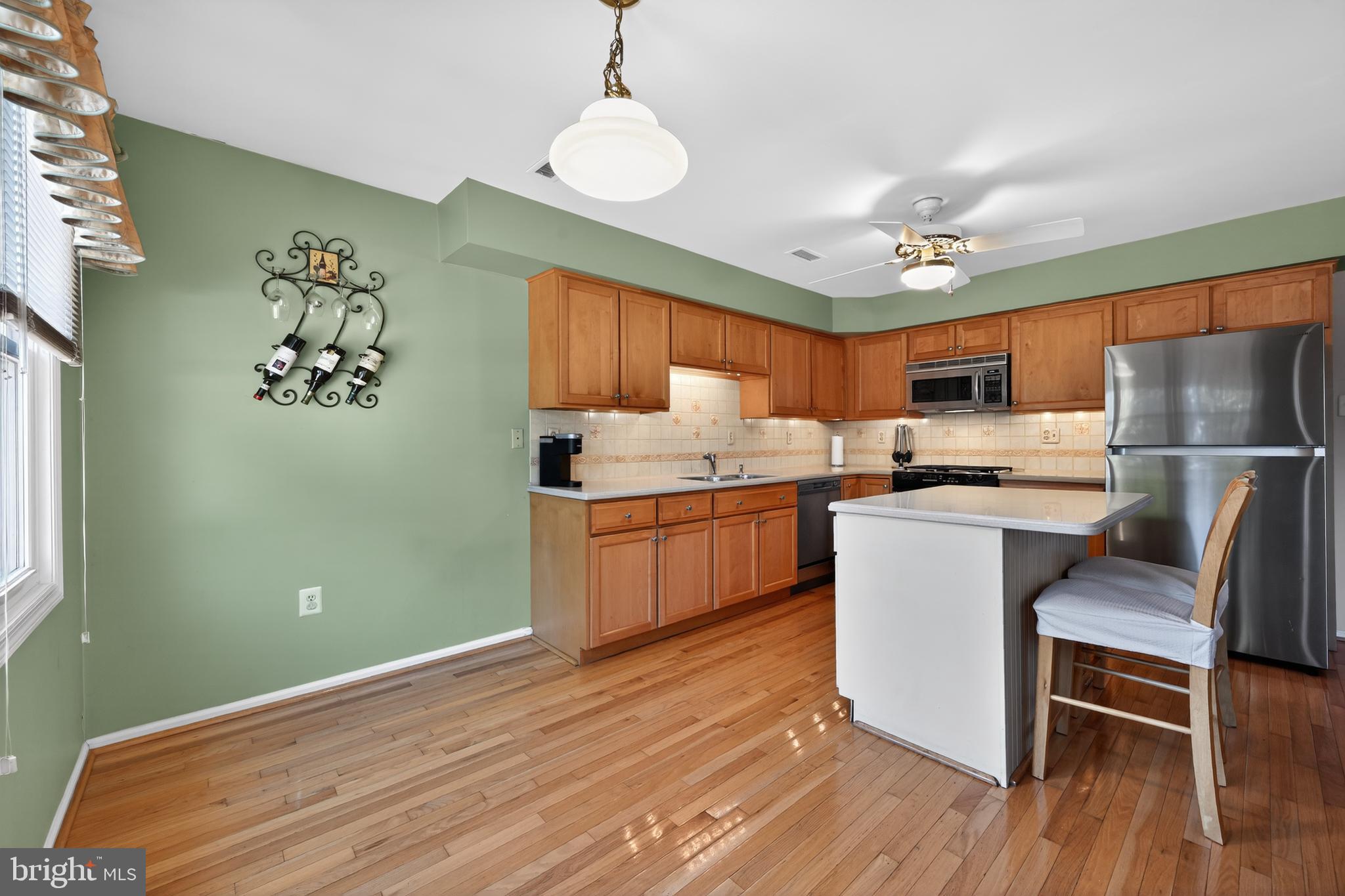 62 Harlow Circle Ambler, PA 19002 - Photo 10 of 22 Kitchen