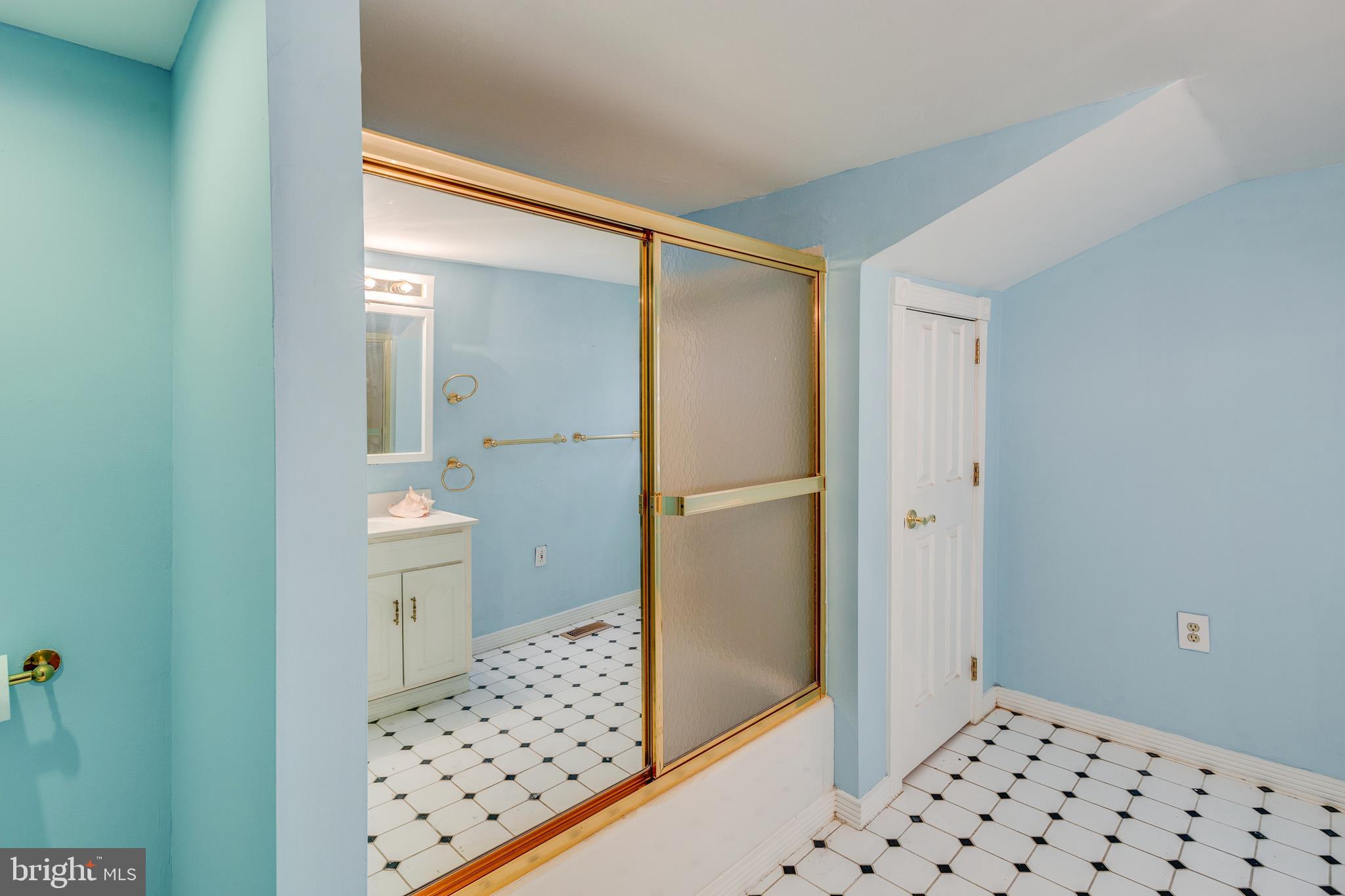 9 McKee Road Gibbsboro, NJ 08026 - Photo 18 of 23