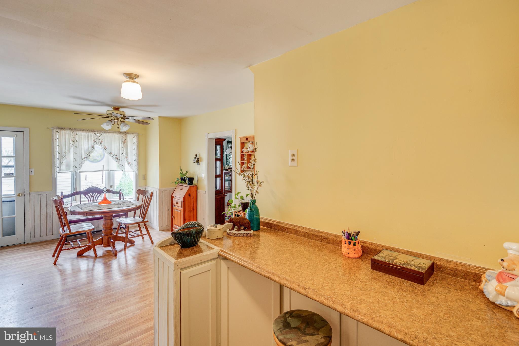 9 McKee Road Gibbsboro, NJ 08026 - Photo 3 of 23 Eat in Kitchen