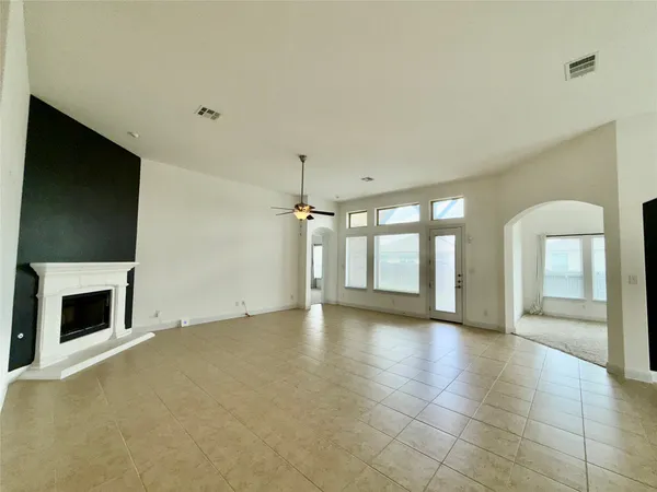 $2,750 | 21413 Merveil Drive, Pflugerville, TX 78660