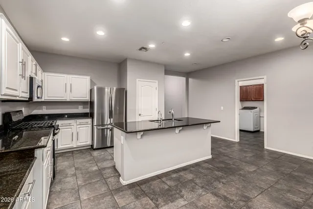 $2,895 | 3656 East Andre Avenue, Gilbert, AZ 85298