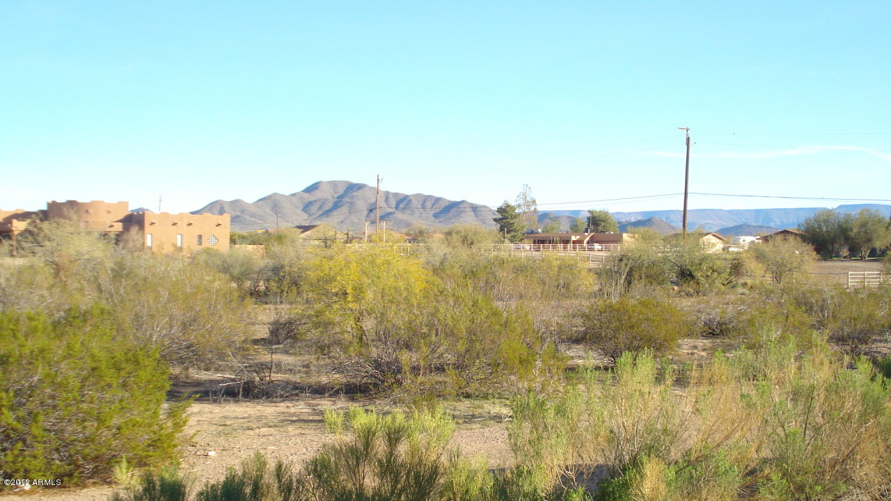 3322 West Irvine Road Phoenix, AZ 85086 - Photo 19 of 20 View from Back Patio North