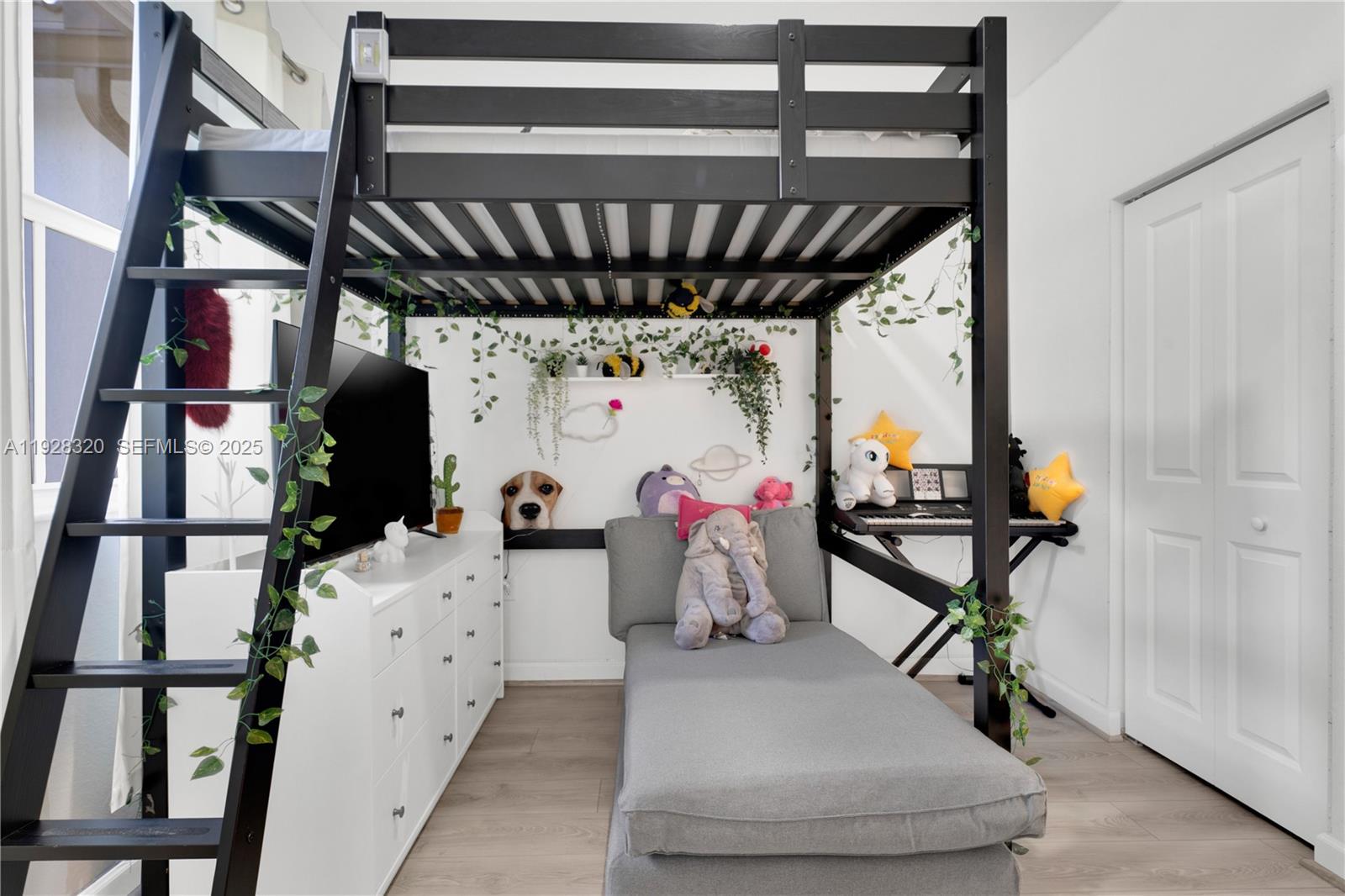 16266 Southwest 291st Street Homestead, FL 33033 - Photo 23 of 34 a view of entryway